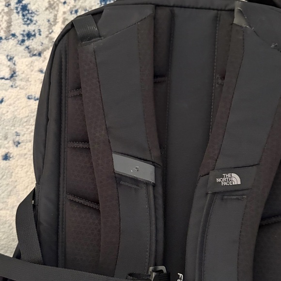 The North Face Router Backpack Black Laptop School Travel - Picture 3 of 6